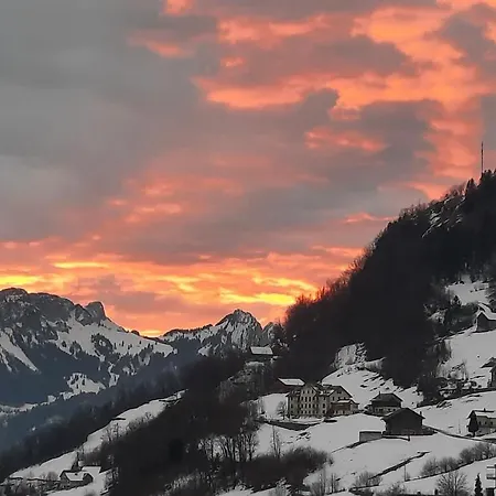 Large 8beds Great For Family And Friends, Mountain View Amden