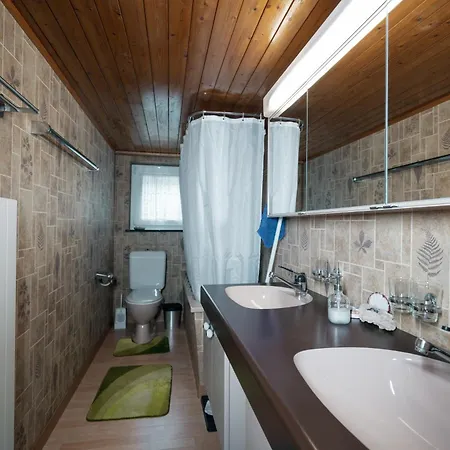 Apartment Large 8beds Great For Family And Friends, Mountain View Amden