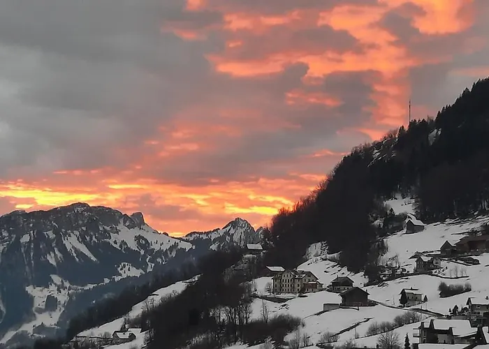 Large 8beds Great For Family And Friends, Mountain View Amden